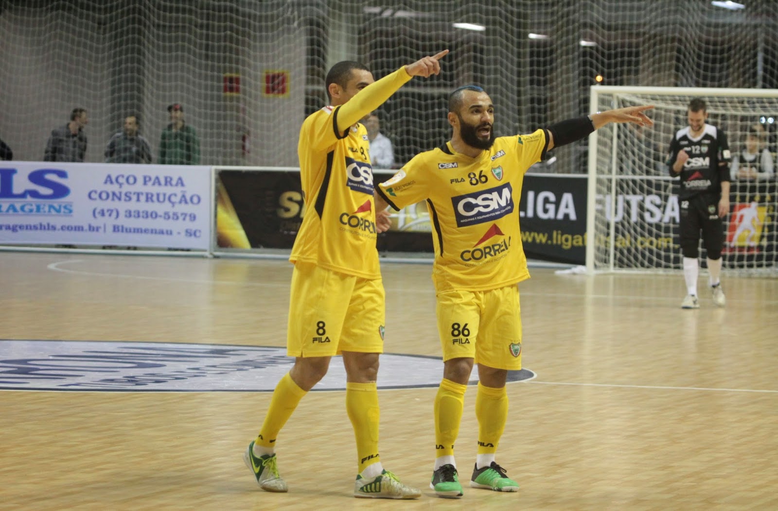 Oitomeia Invicto, Jaraguá Futsal recebe Copagril em jogo que vale a